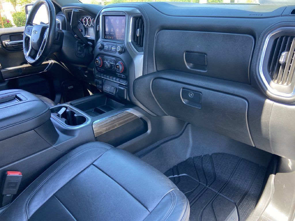 Used 2019 Chevrolet Silverado 1500 RST AWD/4WD image 23