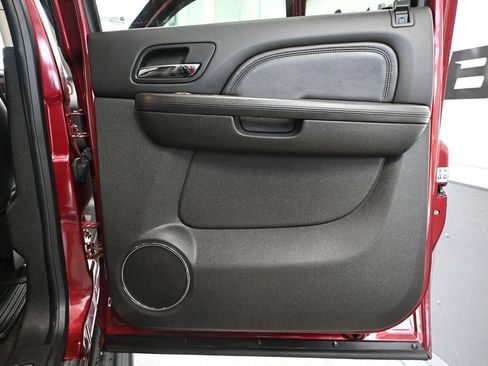 Used 2014 GMC Sierra 2500 Denali w/ Snow Plow Prep Package AWD/4WD image 42