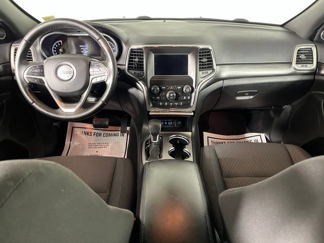 Used 2019 Jeep Grand Cherokee Laredo AWD/4WD image 38