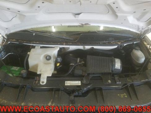 Used 2005 Chevrolet Express 2500 image 6