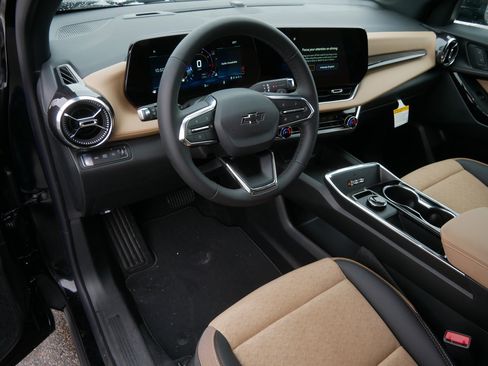 New 2026 Chevrolet Equinox ACTIV w/ Safety and Technology Package image 5