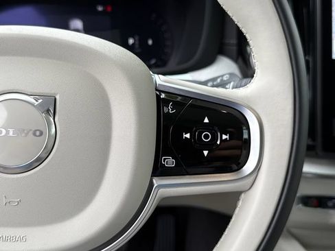Certified 2026 Volvo XC60 B5 Ultra w/ Protection Package Premier AWD/4WD image 15