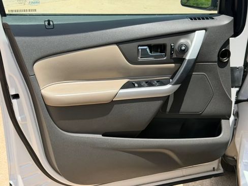 Used 2011 Ford Edge SEL w/ 202A Rapid Spec Order Code FWD image 19