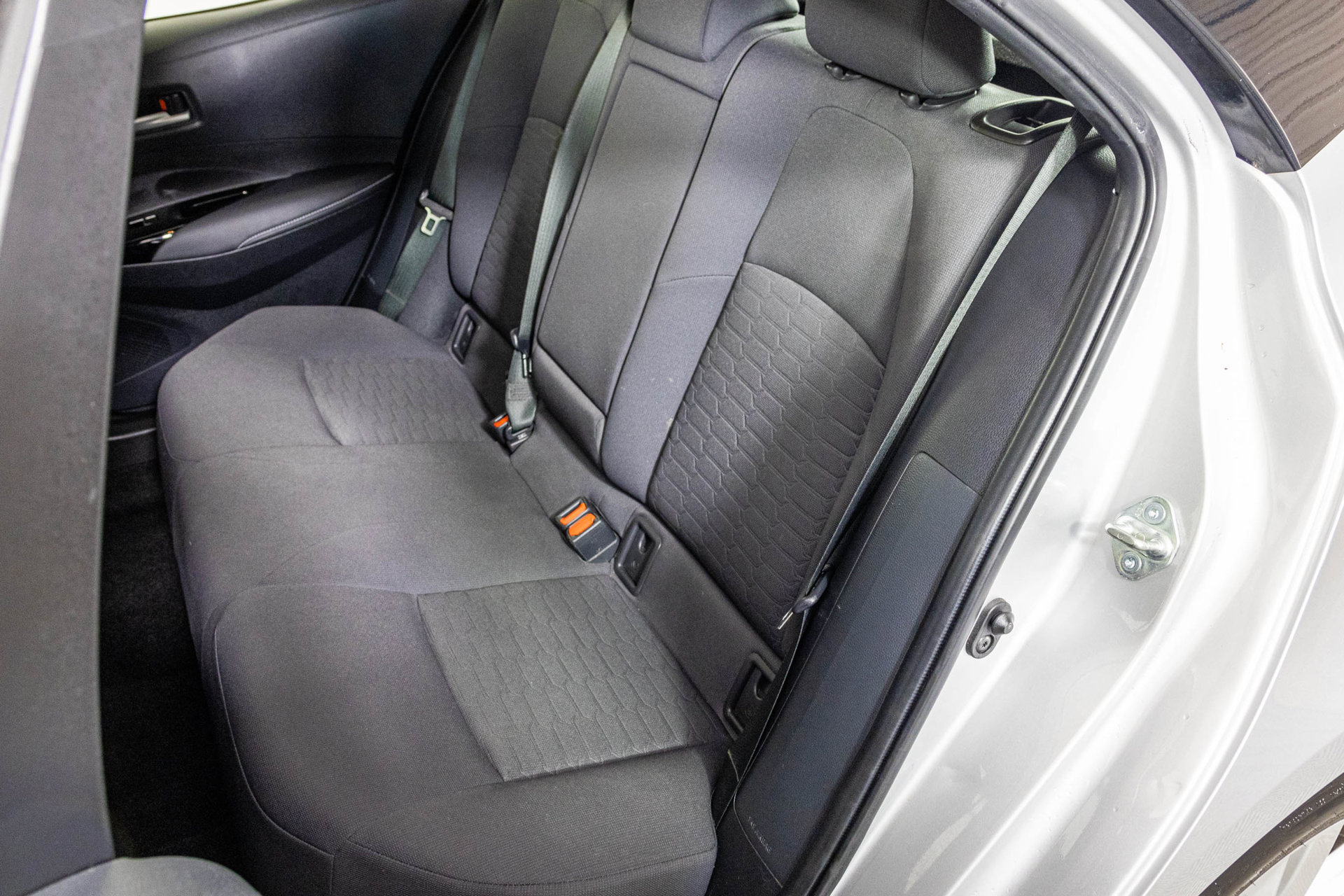 Used 2021 Toyota Corolla SE w/ Carpet Mat Package (TMS) FWD image 35