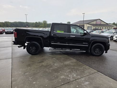 Used 2017 GMC Sierra 1500 Denali image 4