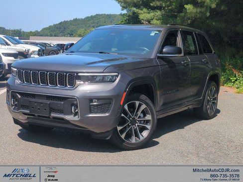 Certified 2022 Jeep Grand Cherokee Overland AWD/4WD image 1