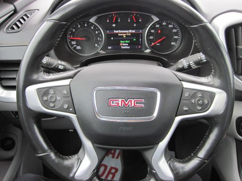 Used 2020 GMC Terrain SLT w/ Preferred Package image 15