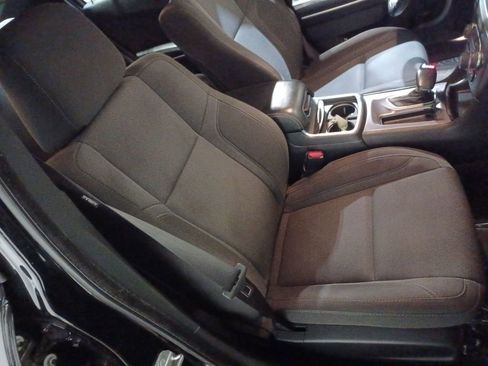 Used 2019 Dodge Charger SXT image 24