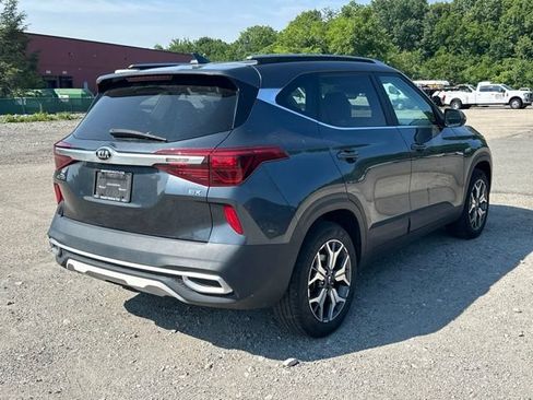 Used 2021 Kia Seltos EX AWD/4WD image 5