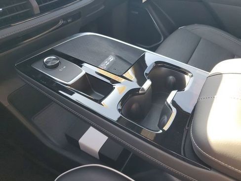 New 2026 Buick Enclave Sport Touring w/ Power Package image 18