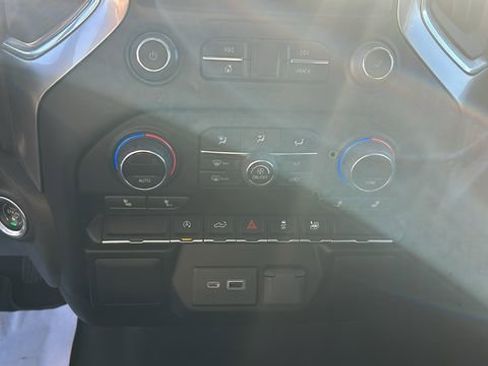 Used 2022 Chevrolet Silverado 1500 LT w/ Bed Protection Package image 21