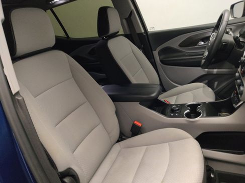 Used 2022 GMC Terrain SLE w/ Driver Convenience Package image 21