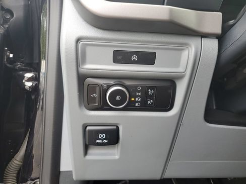 Used 2025 Ford F150 XLT w/ Equipment Group 301A Standard RWD image 32