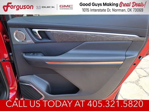 New 2026 Buick Enclave Avenir w/ Super Cruise Package AWD/4WD image 43