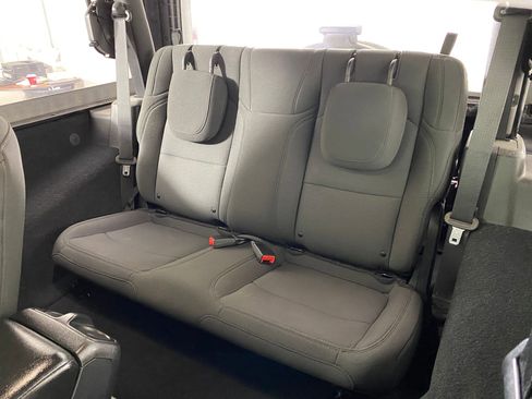 Used 2019 Jeep Wrangler Sport image 28