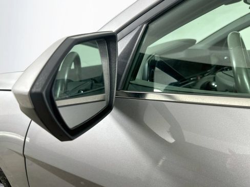 Used 2025 Hyundai Elantra SEL FWD image 38