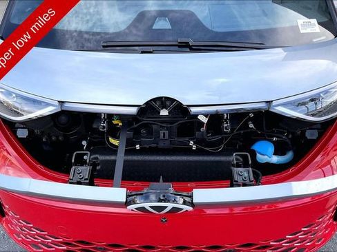 Used 2025 Volkswagen ID. Buzz Pro S Plus AWD/4WD image 9
