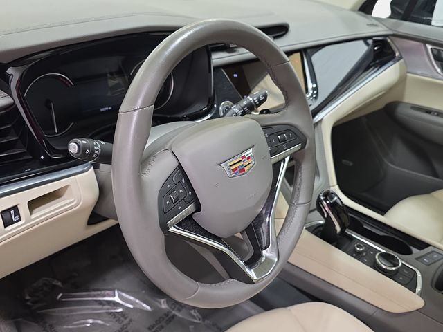 Certified 2024 Cadillac XT6 Premium Luxury w/ LPO, Floor Liner Package AWD/4WD image 14