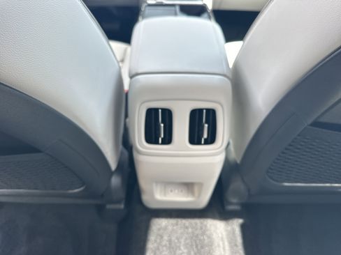 New 2026 Hyundai Tucson Limited FWD image 16