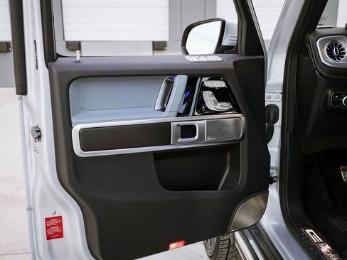 Used 2025 Mercedes-Benz G 550 w/ Manufactur Interior Package image 17