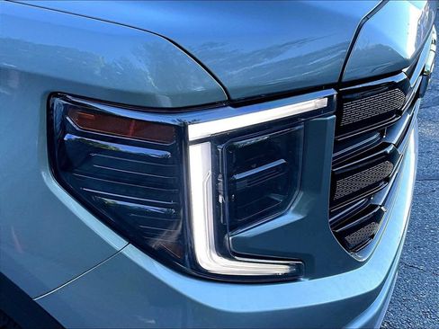 Used 2023 GMC Sierra 1500 Elevation AWD/4WD image 31