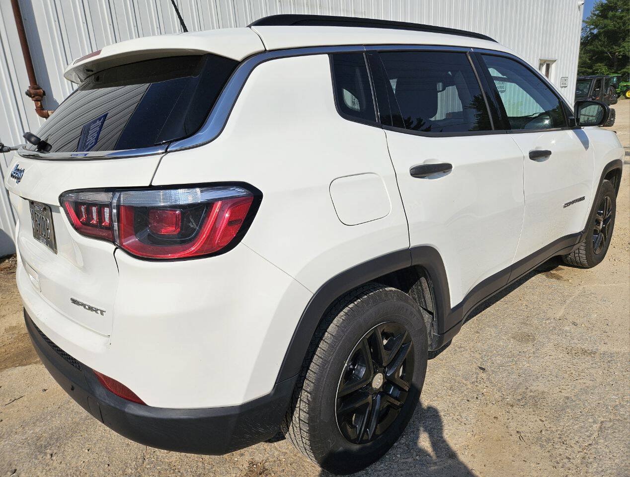 Used 2019 Jeep Compass Sport FWD image 9