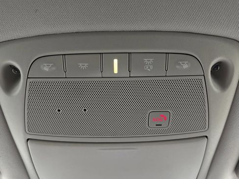 Used 2020 Nissan Pathfinder SL image 26