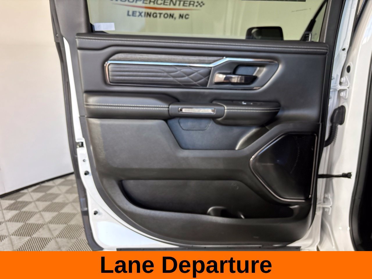 Used 2026 RAM 1500 Limited AWD/4WD image 24