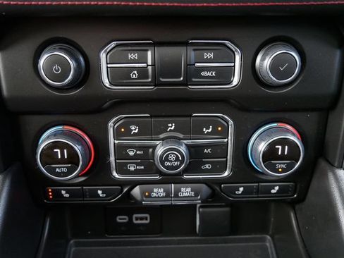 Used 2024 Chevrolet Tahoe RST w/ Luxury Package AWD/4WD image 16