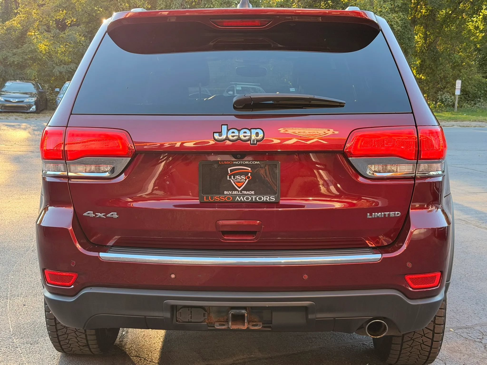 Used 2018 Jeep Grand Cherokee Limited AWD/4WD image 5