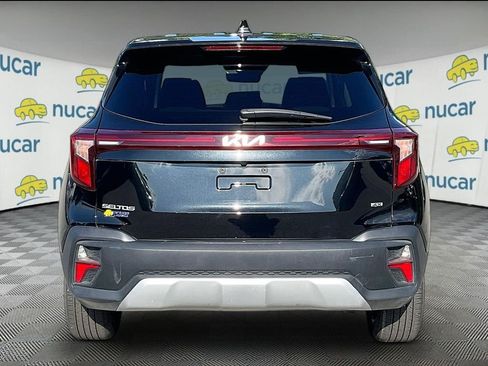 Used 2025 Kia Seltos LX AWD/4WD image 5