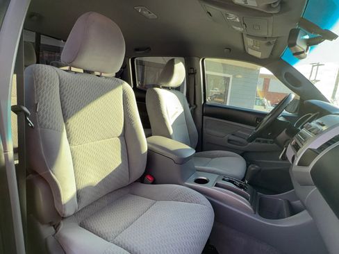 Used 2011 Toyota Tacoma 4x4 Double Cab image 24