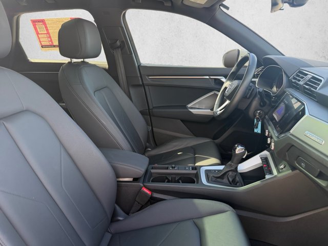 Used 2022 Audi Q3 2.0T Premium AWD/4WD image 24
