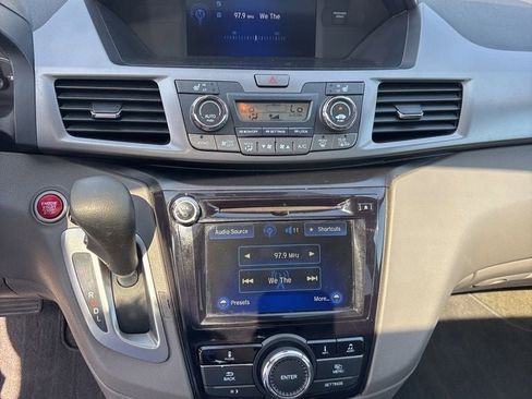 Used 2014 Honda Odyssey EX-L image 17