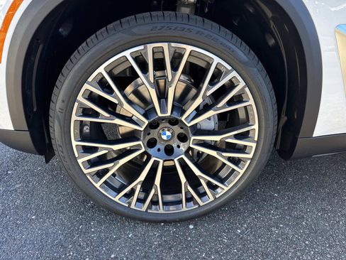 New 2026 BMW X5 sDrive40i w/ Climate Comfort Package image 10