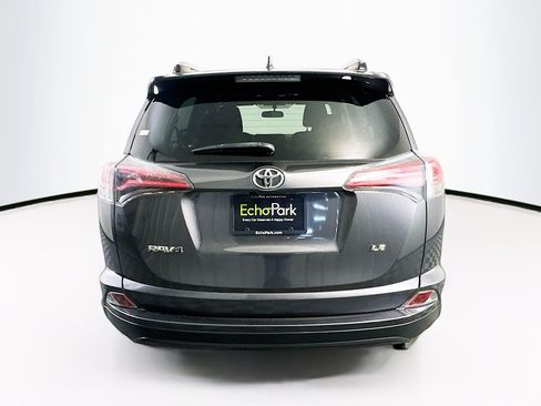 Used 2016 Toyota RAV4 LE FWD image 7