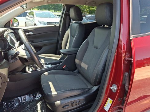 Used 2020 Buick Encore GX Preferred w/ Cold Weather Comfort Package FWD image 13