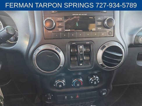 Used 2018 Jeep Wrangler Unlimited Sport S image 26
