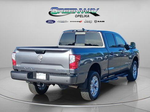 Used 2024 Nissan Titan SV w/ SV Convenience Package AWD/4WD image 7