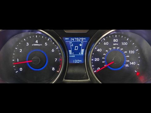 Used 2016 Hyundai Veloster image 38