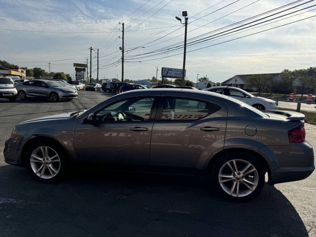 Used 2013 Dodge Avenger SXT w/ Rallye Appearance Group FWD image 3