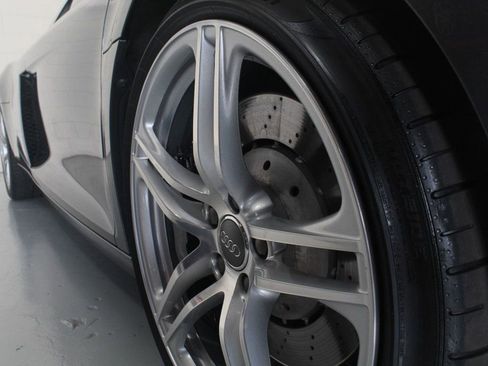 Used 2008 Audi R8 V8 image 7