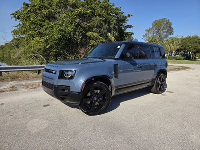 New 2025 Land Rover Defender 110 X-Dynamic SE