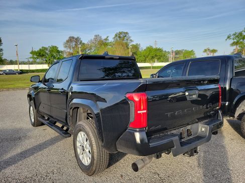 Used 2024 Toyota Tacoma SR5 image 21