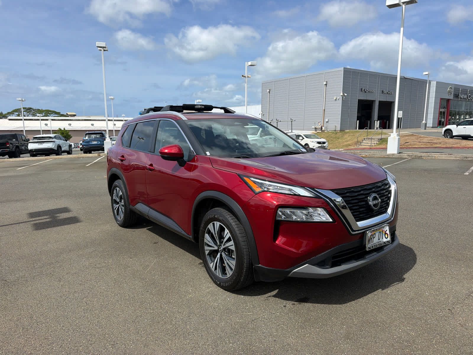 Used 2022 Nissan Rogue SV w/ SV Premium Package FWD image 2