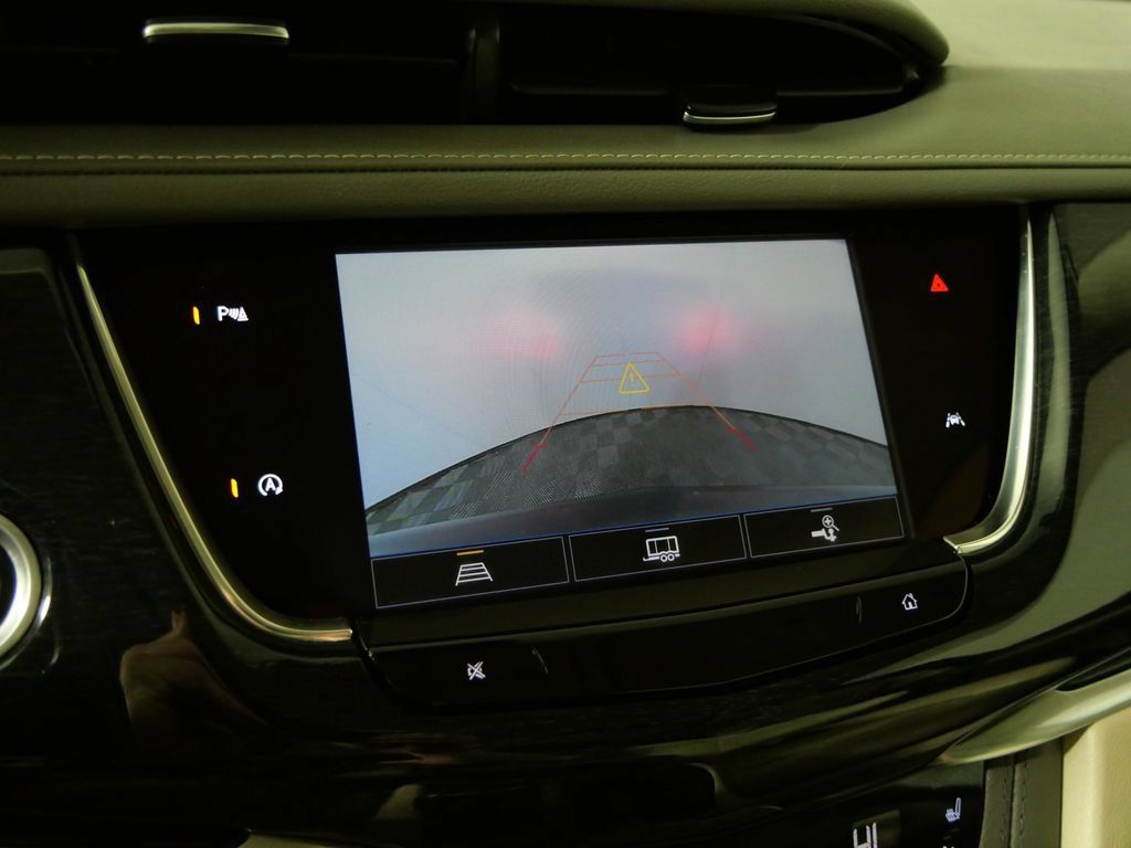 Used 2023 Cadillac XT6 Premium Luxury AWD/4WD image 33