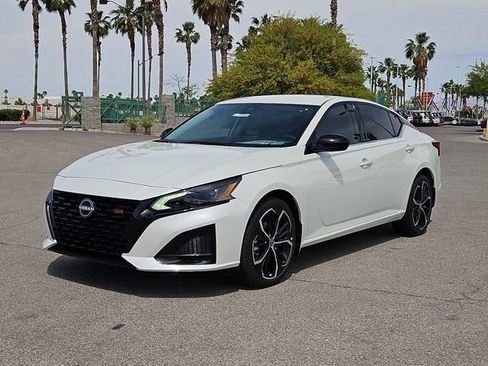 New 2026 Nissan Altima 2.5 SR AWD/4WD image 2