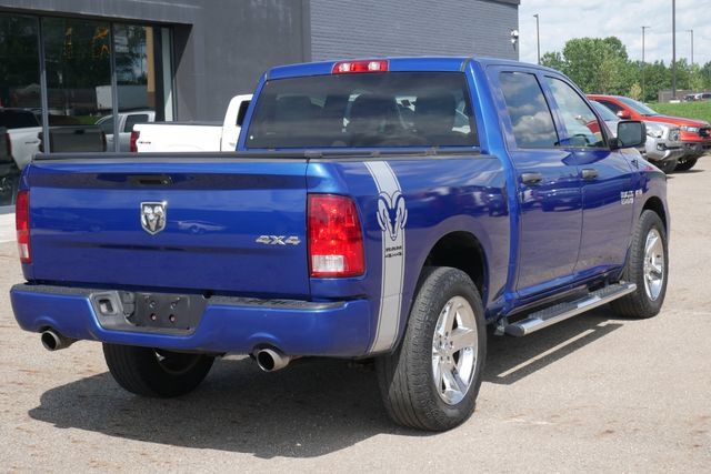 Used 2017 RAM 1500 Express w/ Express Value Package AWD/4WD image 9