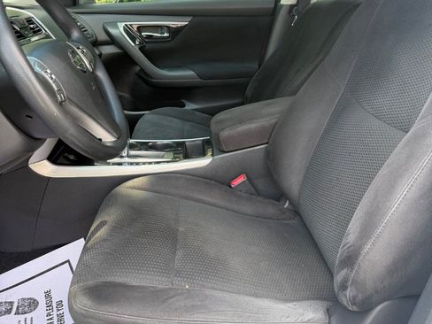 Used 2014 Nissan Altima 2.5 S FWD image 17