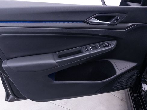 Used 2024 Volkswagen GTI SE FWD image 21